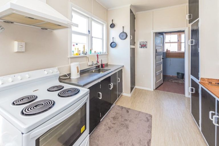 Photo of property in 2 Victory Place, Aramoho, Whanganui, 4500