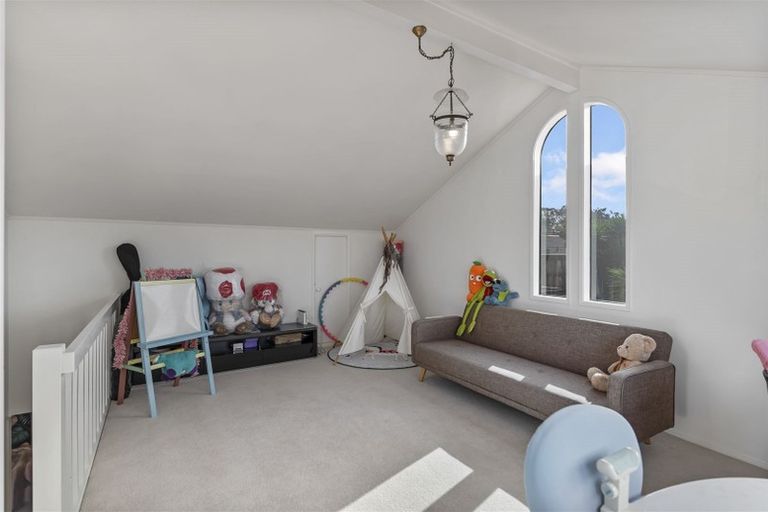 Photo of property in 3 Citation Way, Botany Downs, Auckland, 2010