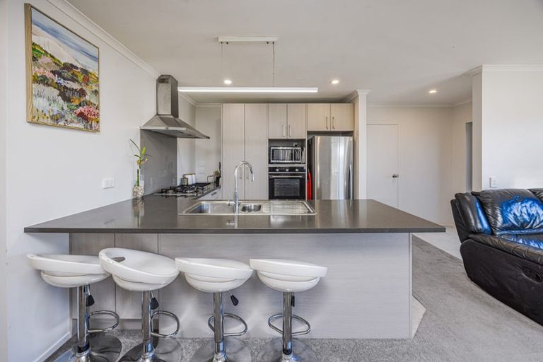 Photo of property in 35 Harore Road, Takanini, 2112