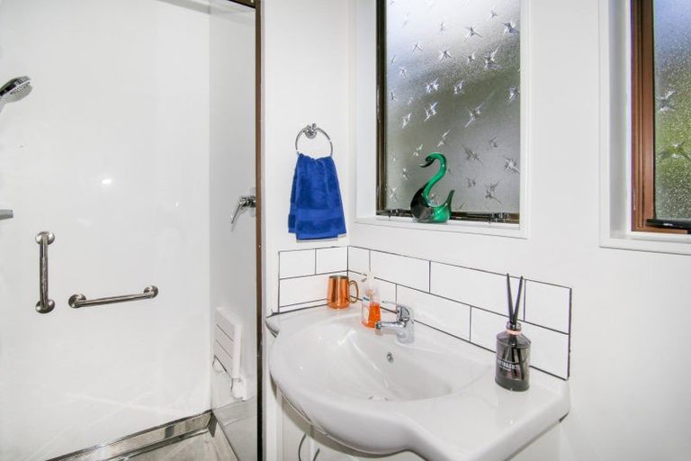 Photo of property in 16 Hunter Street, Westport, 7825