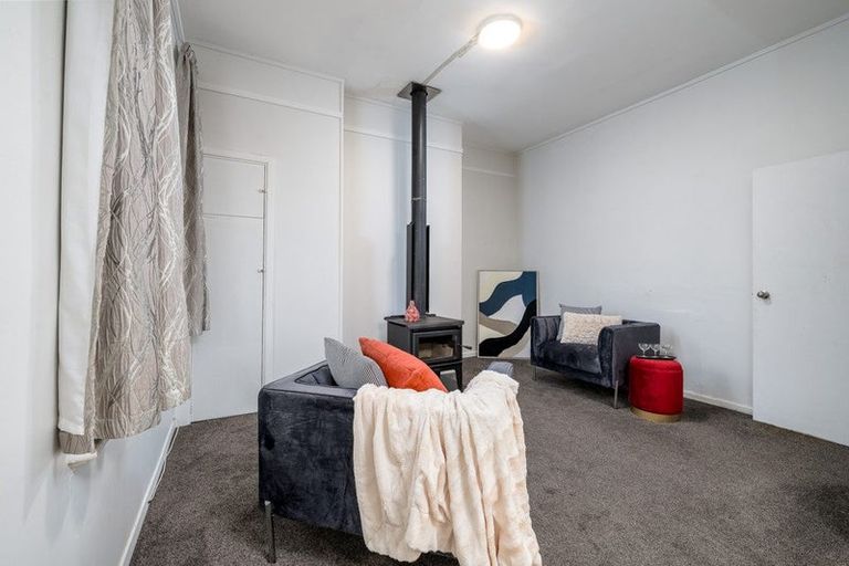 Photo of property in 98 High Street, Waimate, 7924