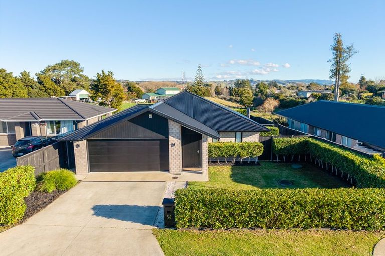 Photo of property in 36 Rapana Drive, Tuakau, 2121