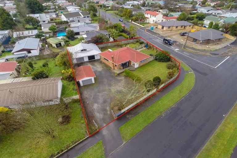 Photo of property in 1 Greta Street, Glenview, Hamilton, 3206