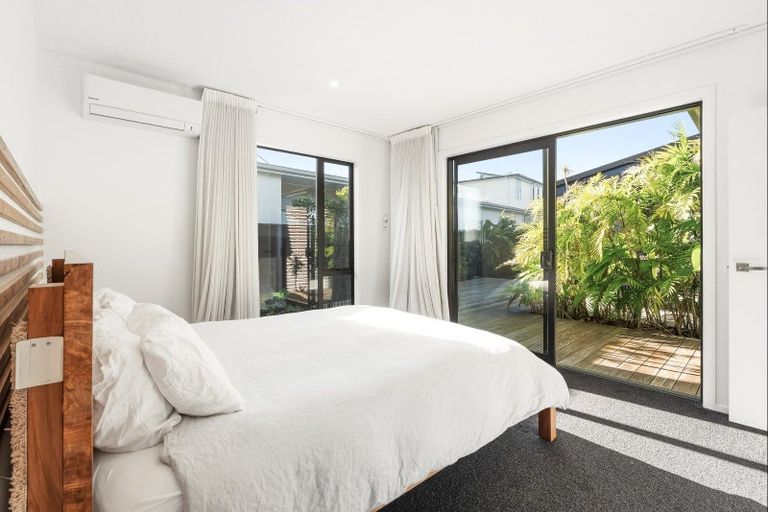 Photo of property in 15 Awatira Drive, Papamoa Beach, Papamoa, 3118