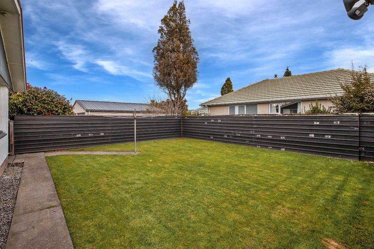 Photo of property in 19 Kathleen Crescent, Hornby, Christchurch, 8042