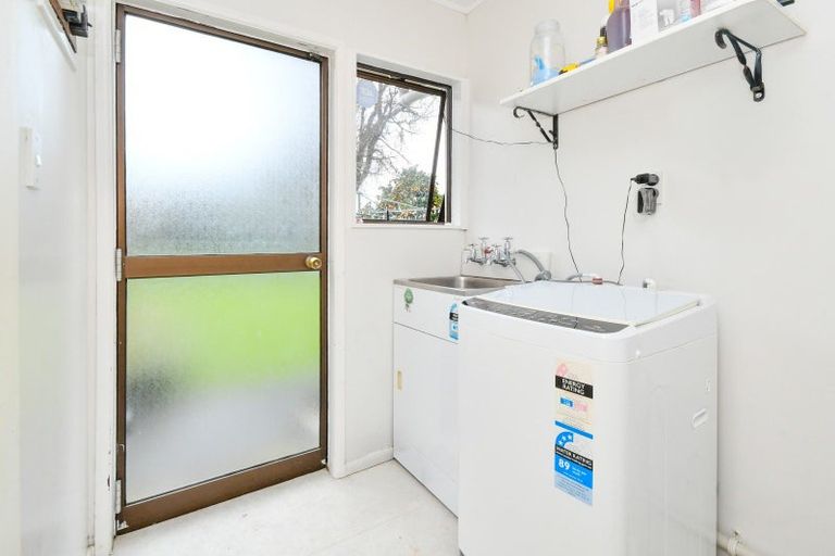Photo of property in 8 Zenith Place, Conifer Grove, Takanini, 2112
