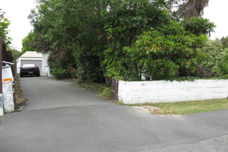 Photo of property in 6 Hanrahan Street, Upper Riccarton, Christchurch, 8041