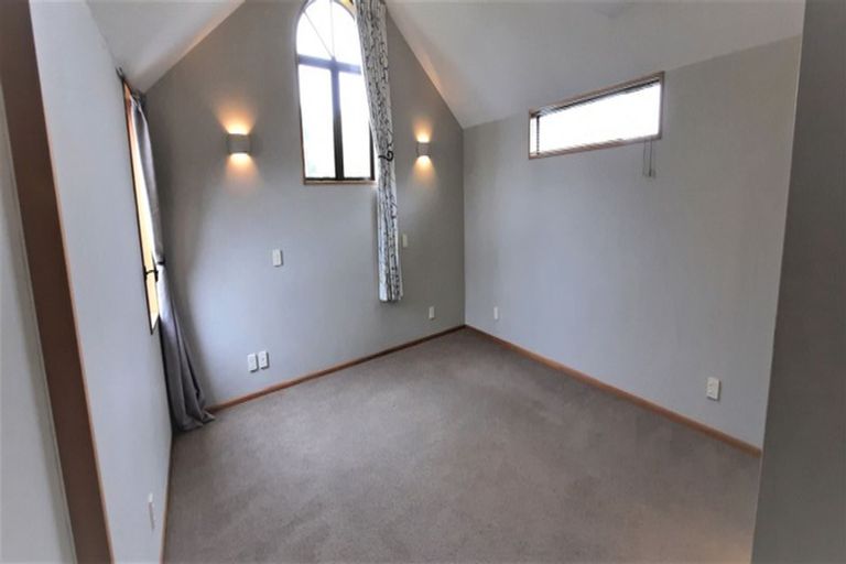 Photo of property in 81a Yaldhurst Road, Sockburn, Christchurch, 8042