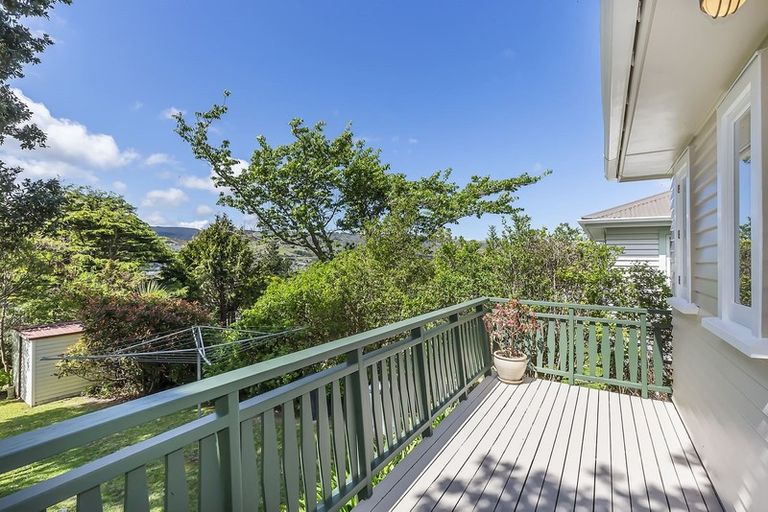 Photo of property in 31 Chester Road, Tawa, Wellington, 5028