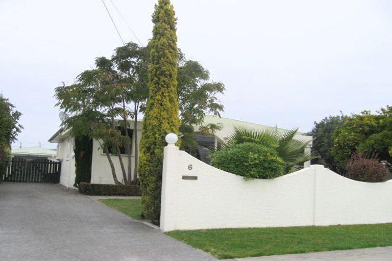 Photo of property in 6 Nikau Street, Taradale, Napier, 4112