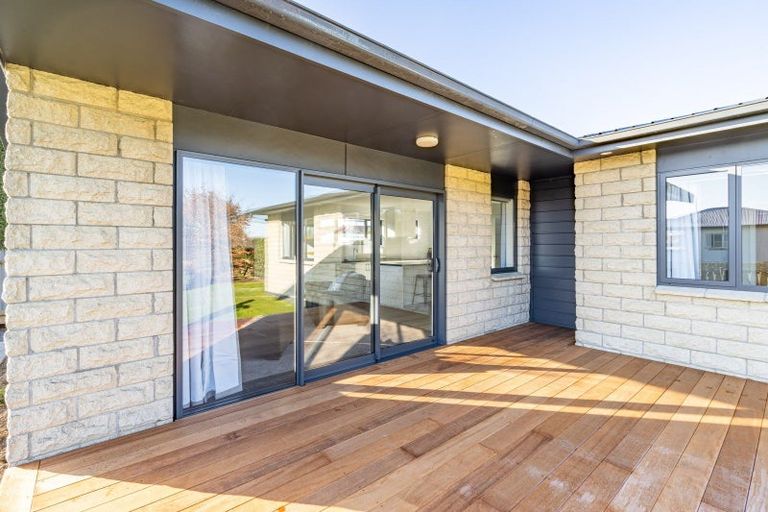 Photo of property in 143 Great North Road, Winton, 9720