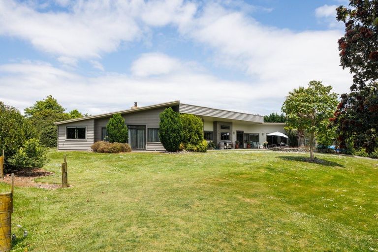 Photo of property in 291 Napier Road, Kelvin Grove, Palmerston North, 4470