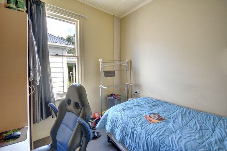 Photo of property in 30 Warrender Street, North Dunedin, Dunedin, 9016
