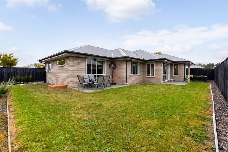 Photo of property in 16 Puaka Street, Pegasus, 7612