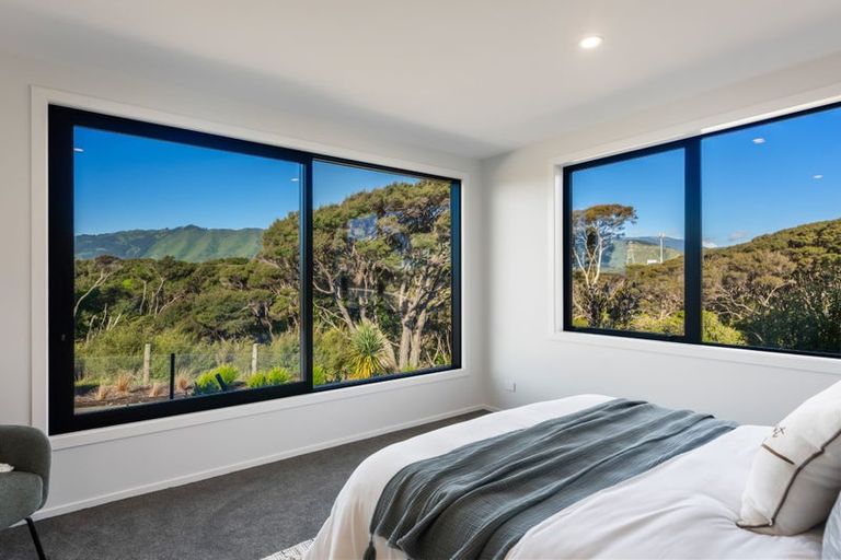 Photo of property in 42 Anderson Park Drive, Waikanae, 5036