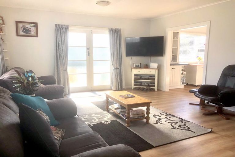 Photo of property in 9 Douglas Road, Waipukurau, 4200