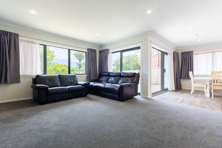 Photo of property in 16a Utauta Street, Waikanae, 5036