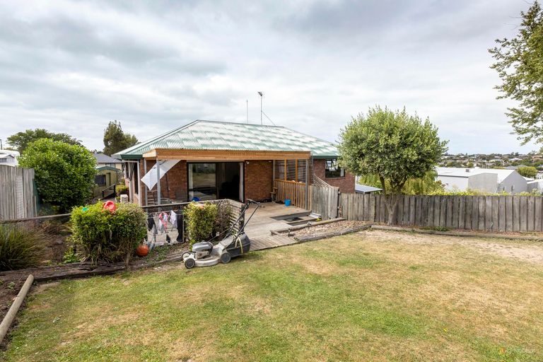 Photo of property in 6 Ellesmere Place, Oceanview, Timaru, 7910
