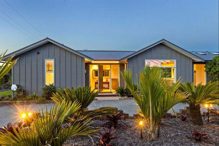 Photo of property in 265 Forestry Road, Waitoki, Kaukapakapa, 0871