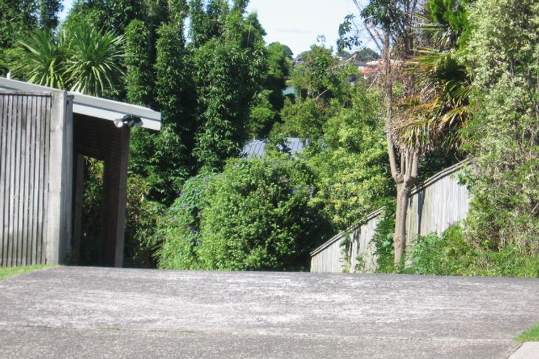 Photo of property in 1/16 Arran Road, Browns Bay, Auckland, 0630