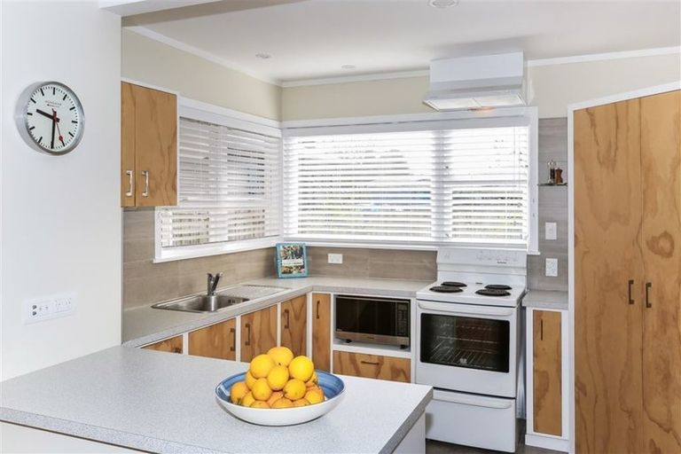 Photo of property in 6a Kelvin Road, Papakura, 2110