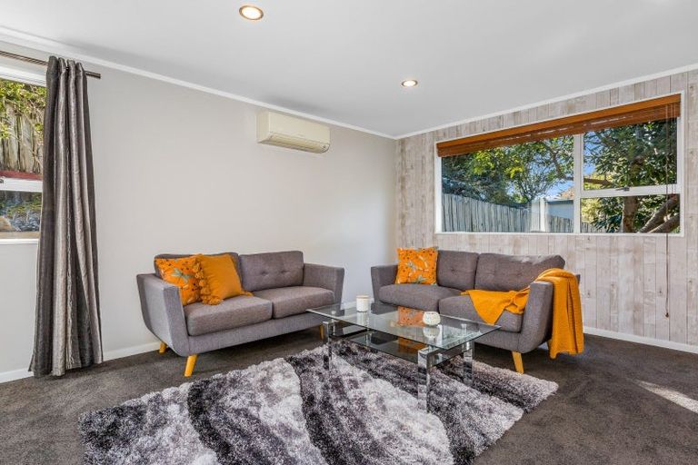 Photo of property in 92 Leinster Avenue, Raumati South, Paraparaumu, 5032