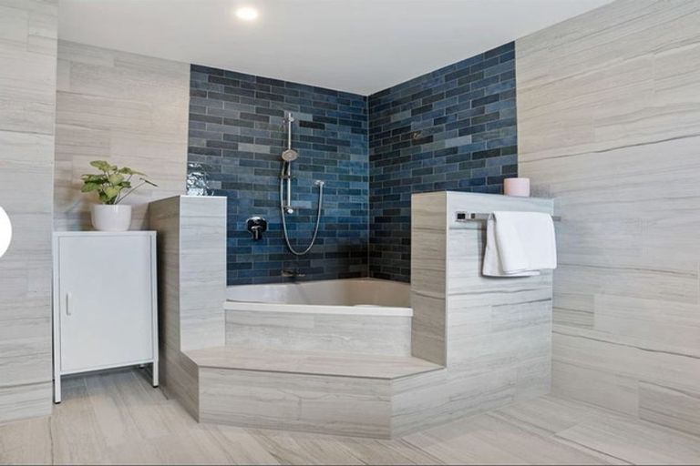 Photo of property in 8/2 Armoy Drive, East Tamaki, Auckland, 2016