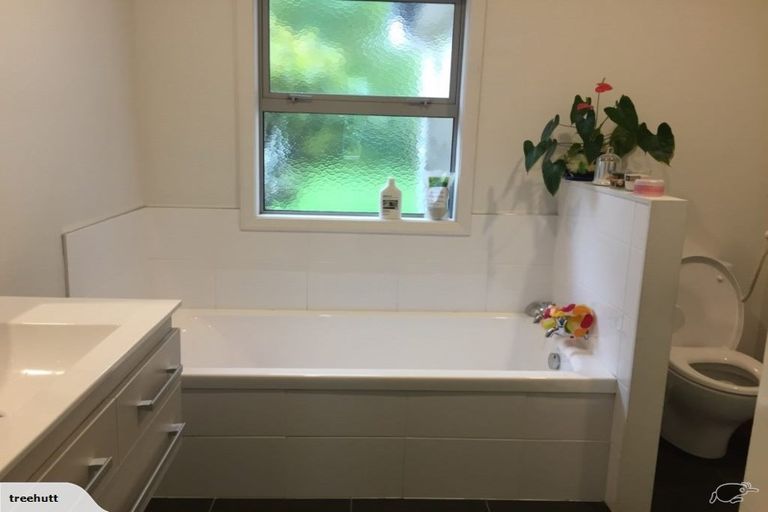 Photo of property in 70 East Street, Greytown, 5712