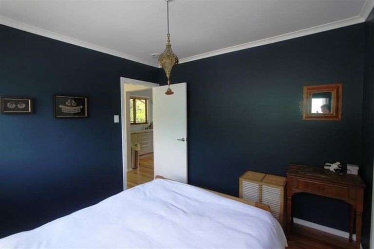 Photo of property in 15a Governor Road, Northland, Wellington, 6012