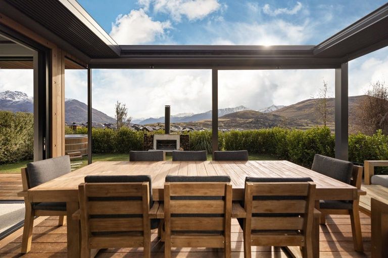 Photo of property in 11b Double Cone Road, Jacks Point, Queenstown, 9371