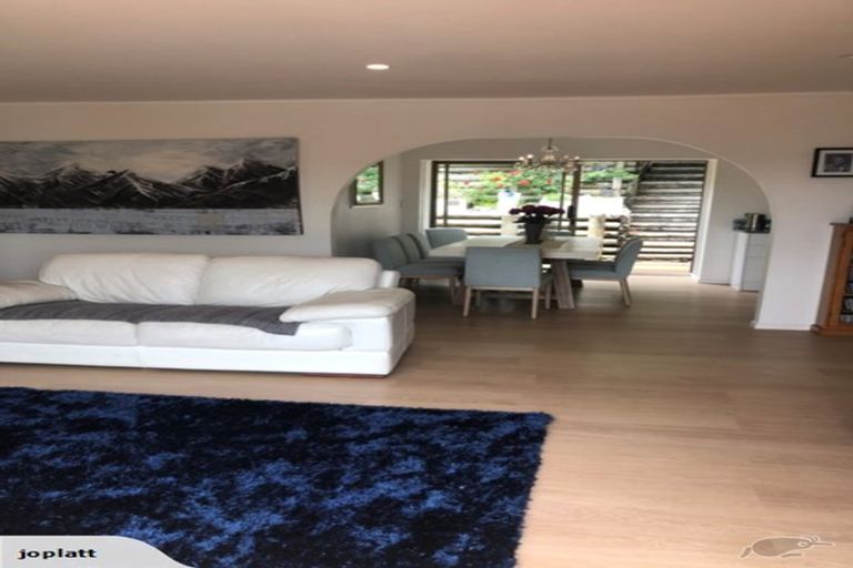 Photo of property in 31 Squirrel Lane, Browns Bay, Auckland, 0630