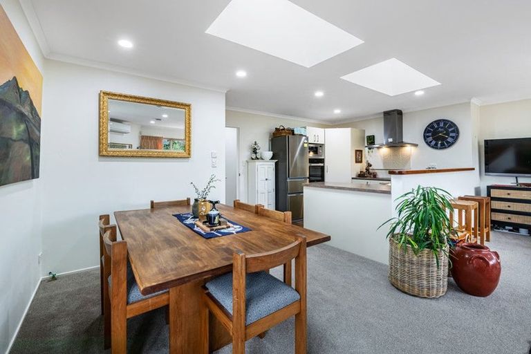 Photo of property in 47 Red Hibiscus Road, Stanmore Bay, Whangaparaoa, 0932