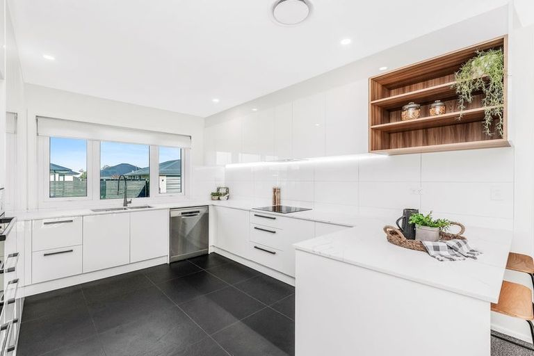 Photo of property in 2 Beckford Way, Rolleston, 7614