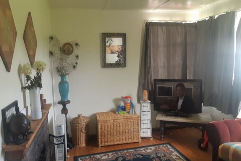 Photo of property in 8 Ajax Street, Stratford, 4332