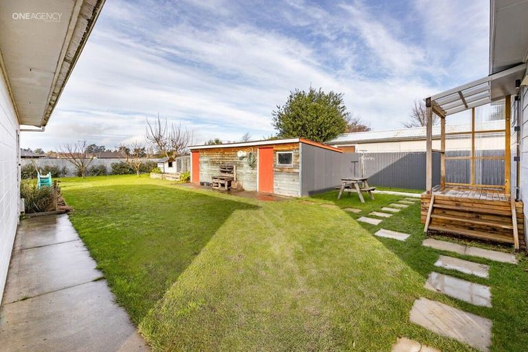 Photo of property in 96 Main North Road, Woodend, 7610