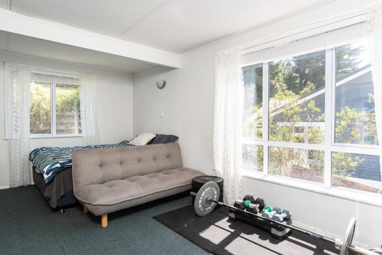Photo of property in 189 Sievers Grove, Cannons Creek, Porirua, 5024