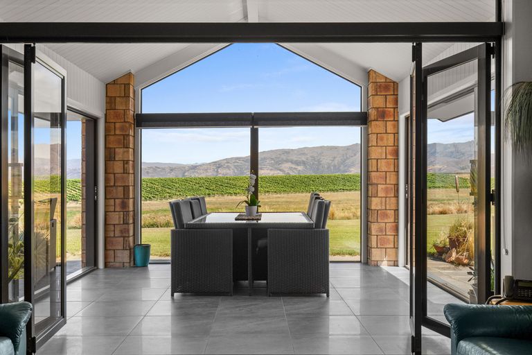 Photo of property in 317 Golden Road, Springvale, Alexandra, 9393