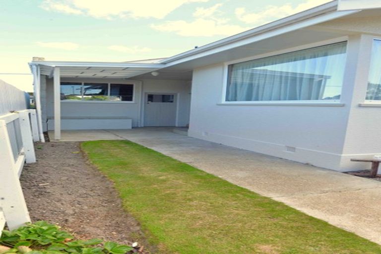 Photo of property in 16 Sandringham Street, Oamaru North, Oamaru, 9400