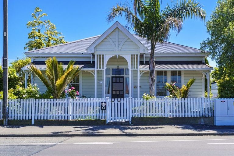 Photo of property in 1 Latham Street, Napier South, Napier, 4110