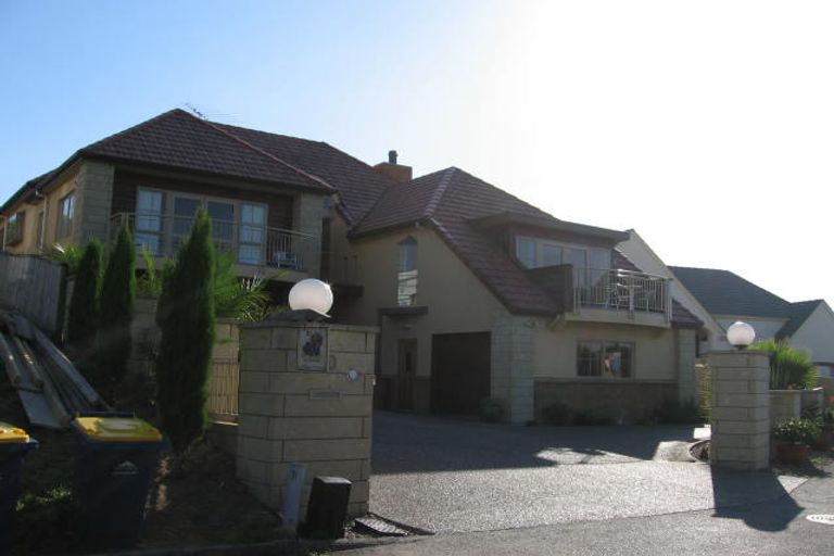 Photo of property in 30 St Clair Place, Browns Bay, Auckland, 0630