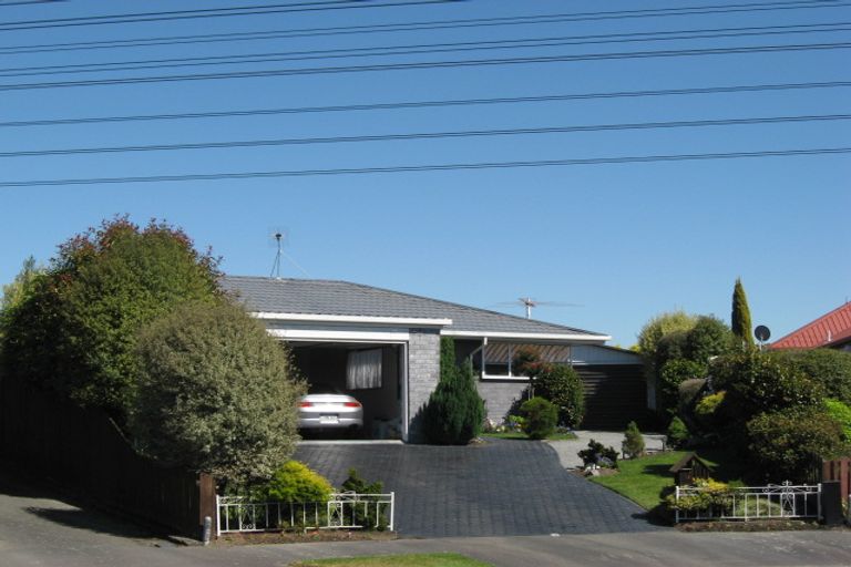 Photo of property in 15 Algie Place, Avonhead, Christchurch, 8042