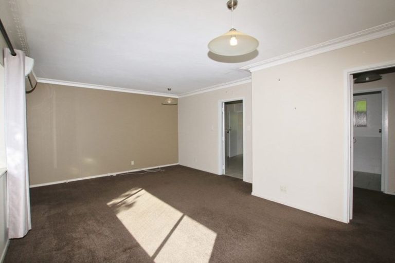 Photo of property in 2/3 Salisbury Road, Birkdale, Auckland, 0626