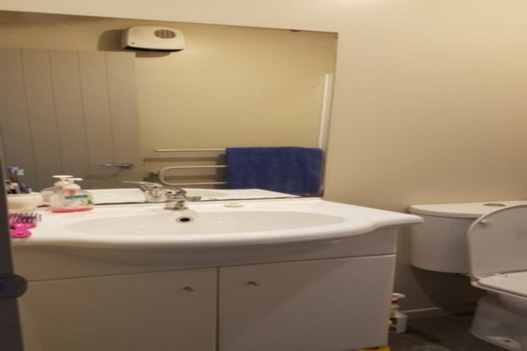 Photo of property in 76b Packe Street, Edgeware, Christchurch, 8013