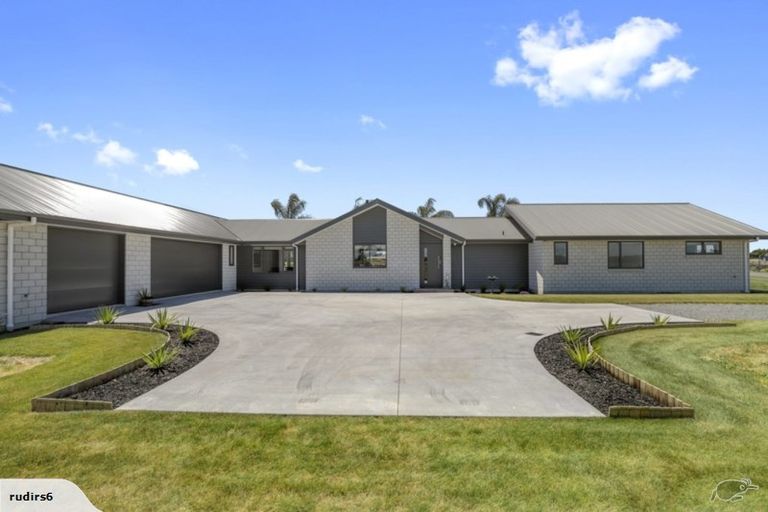 Photo of property in 8 Margot Lane, Matangi, Hamilton, 3283