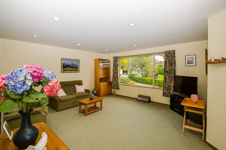 Photo of property in 8 Benfell Street, Green Island, Dunedin, 9018