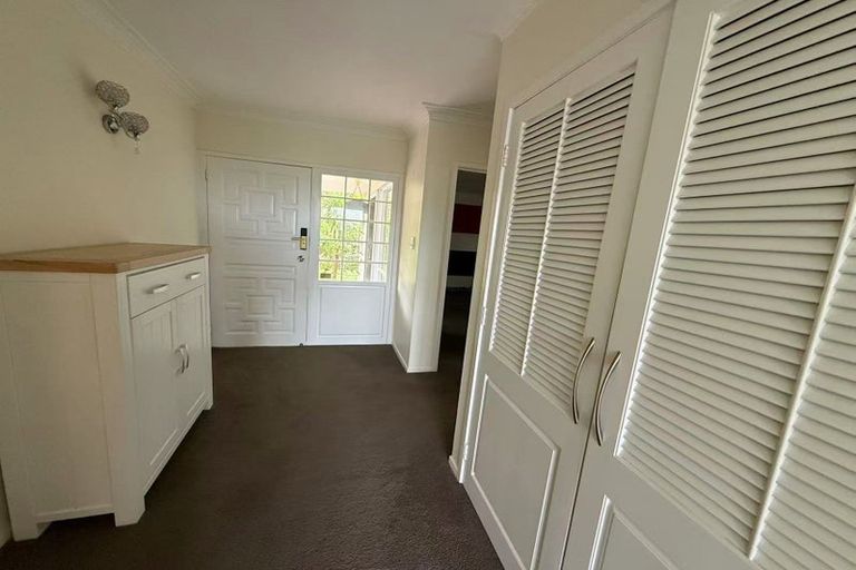 Photo of property in 47a Aberdeen Road, Castor Bay, Auckland, 0620