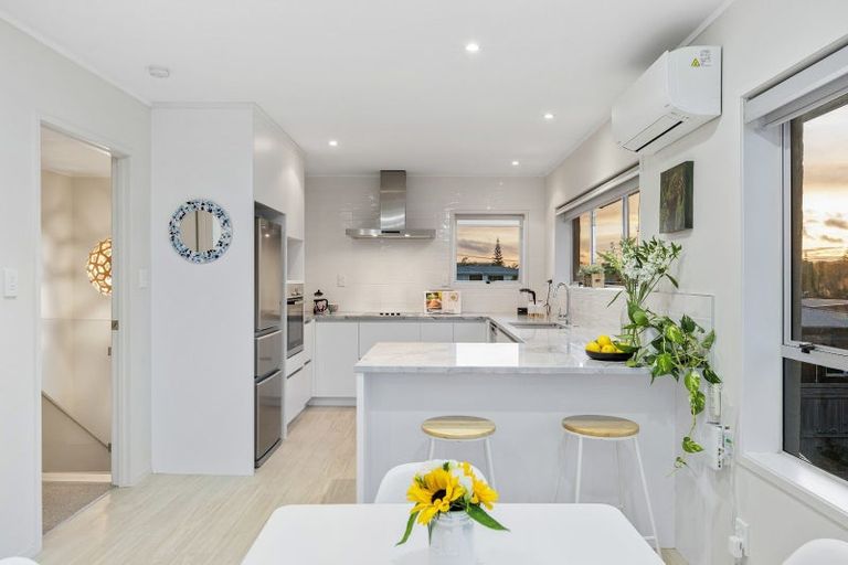 Photo of property in 3/252 Hibiscus Coast Highway, Orewa, 0931