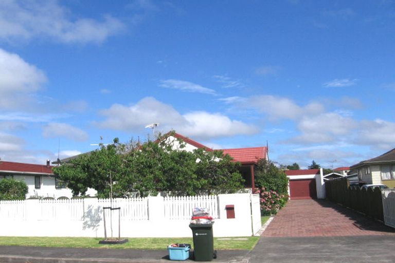 Photo of property in 13 Motu Place, Mount Wellington, Auckland, 1060