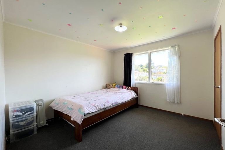 Photo of property in 80 Salamanca Road, Sunnynook, Auckland, 0620
