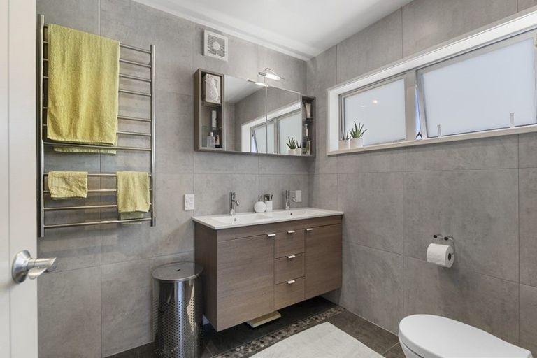 Photo of property in 155 Field Way, Waikanae Beach, Waikanae, 5036